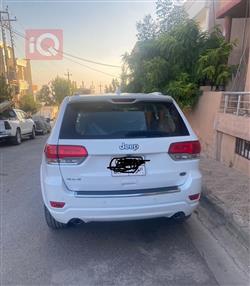 جیپ گراند شیرۆکی